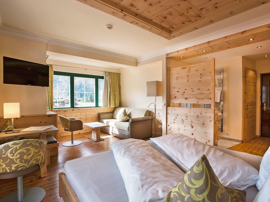 Sylvana'S Wohlfuhl Hotel Mayrhofen Exteriör bild